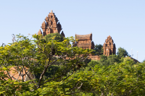 Po Klong Garai Temple - celkový pohled